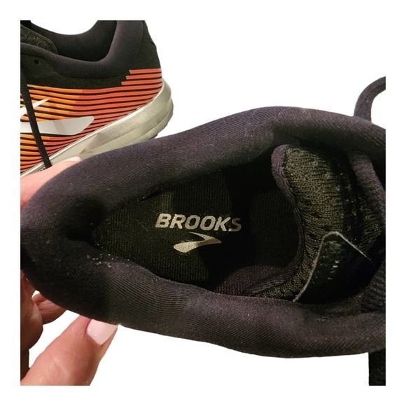 BROOKS Men's Levitate Black/Orange/Red Running Shoes SIZE 11.5 - Picture 11 of 16